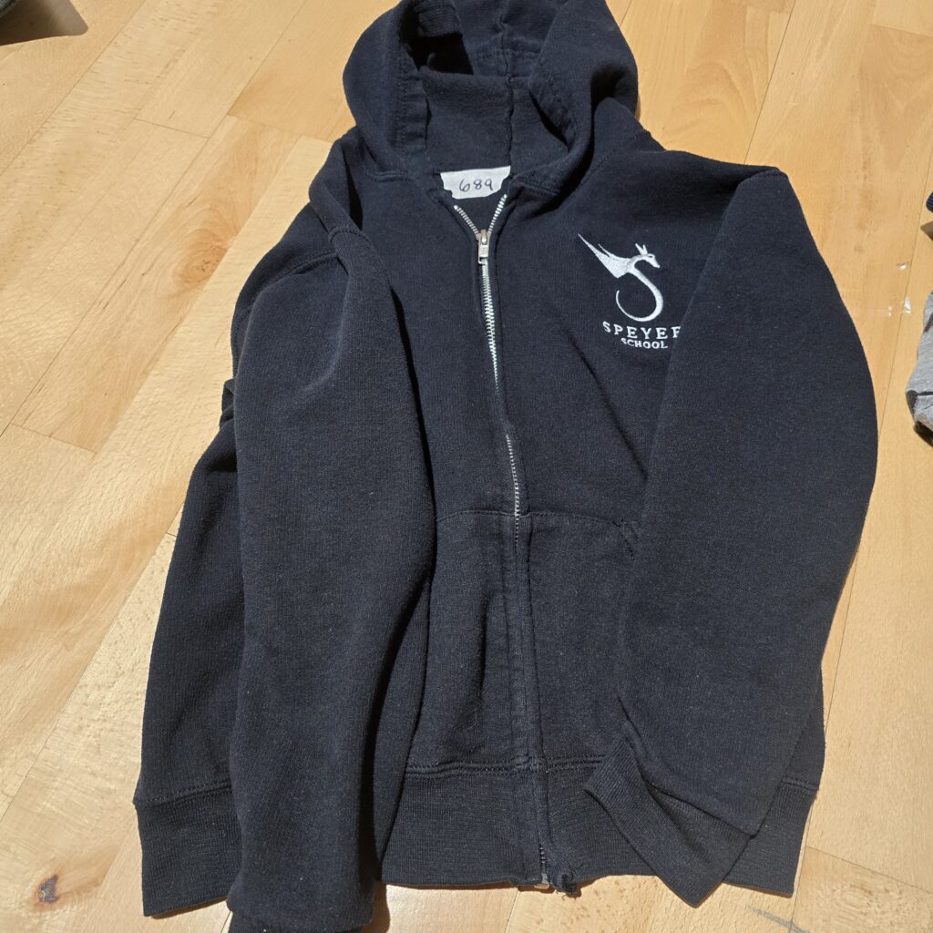 689-Black-Speyer-Zip-Hoodie-no-tag-Main