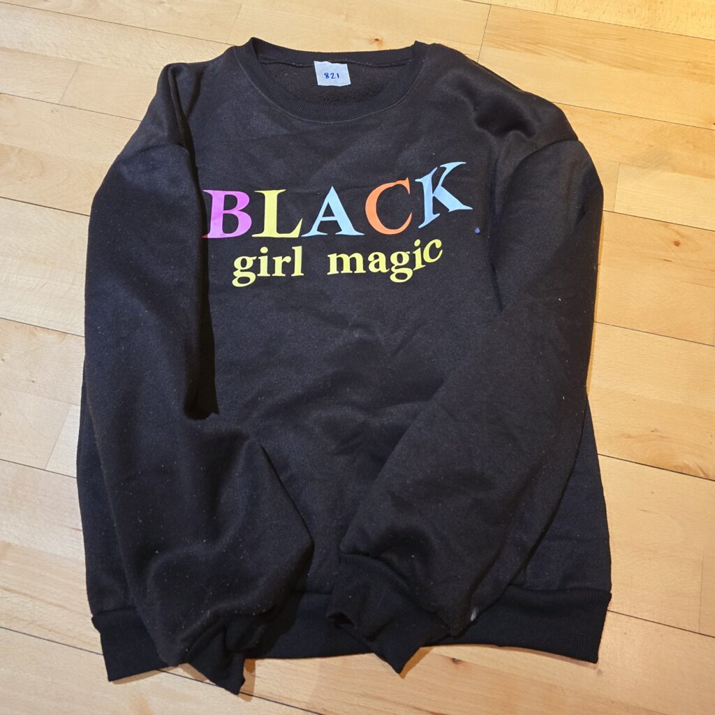 821-Black-Girl-Magic-Pullover-Sweatshirt-Main